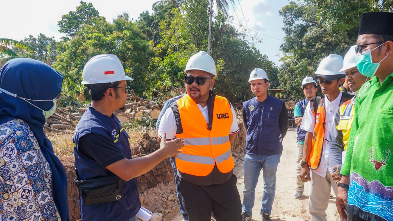 Bupati Gresik Tinjau Sejumlah Proyek Infrastruktur di Bawean
